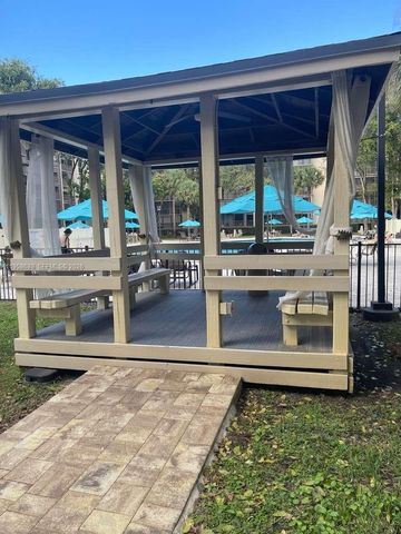 2802 N 46th Ave B425, Hollywood, FL 33021