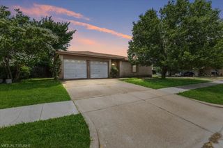 4900 Highbank Drive, Arlington, TX 76018