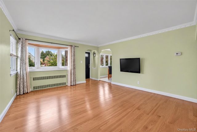 711 Covert Avenue, New Hyde Park, NY 11040