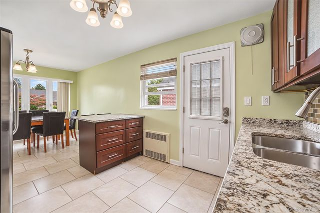 711 Covert Avenue, New Hyde Park, NY 11040