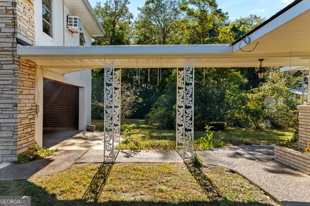 904 N Ash Street, Springfield, GA 31329