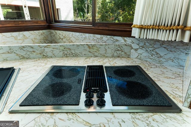 904 N Ash Street, Springfield, GA 31329