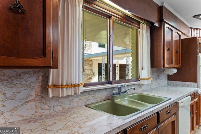 904 N Ash Street, Springfield, GA 31329