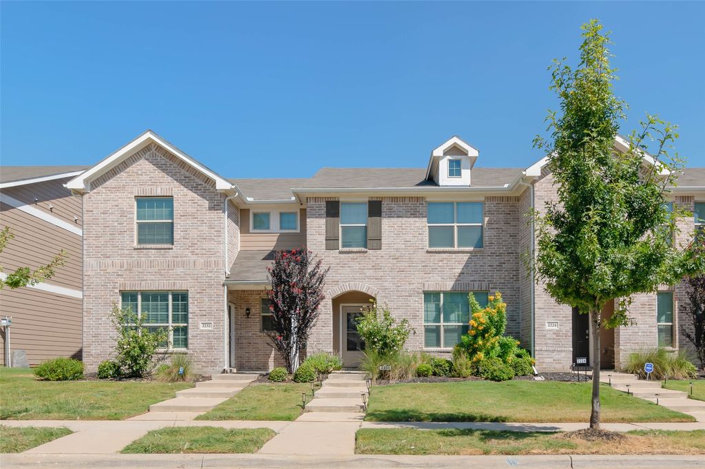 2228 Davenport Drive, Denton, TX 76207 — exterior
