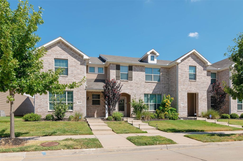 2228 Davenport Drive, Denton, TX 76207 — photo 2