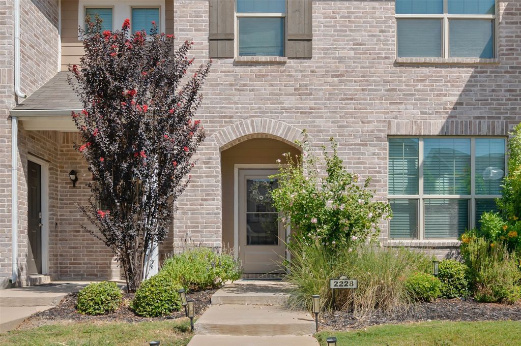 2228 Davenport Drive, Denton, TX 76207 — photo 3