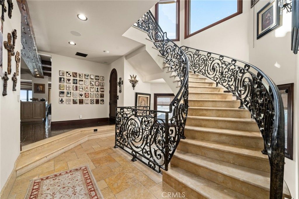 Image 31 of property listing at 2 60th pl, Long Beach, CA 90803