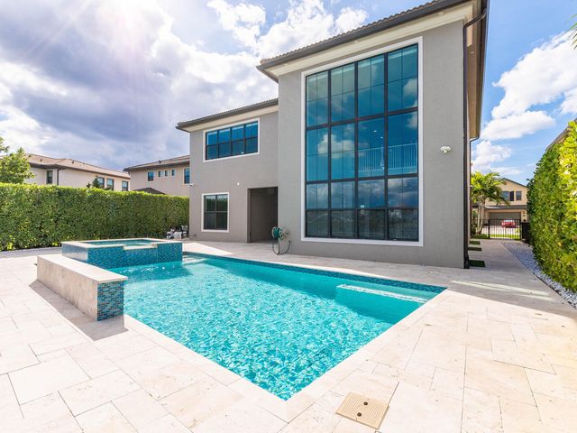9040 Watercrest Circle W, Parkland, FL 33076