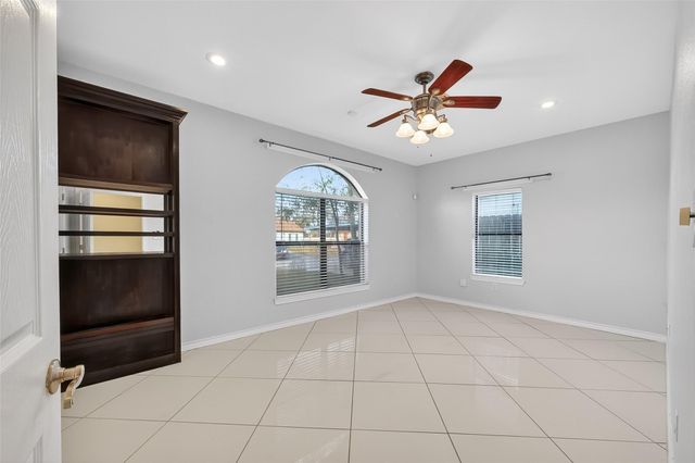 512 Bertloma Street, Pasadena, TX 77502