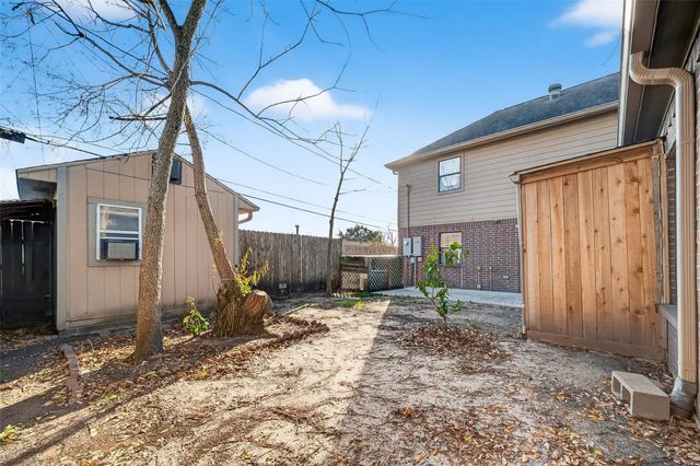 512 Bertloma Street, Pasadena, TX 77502