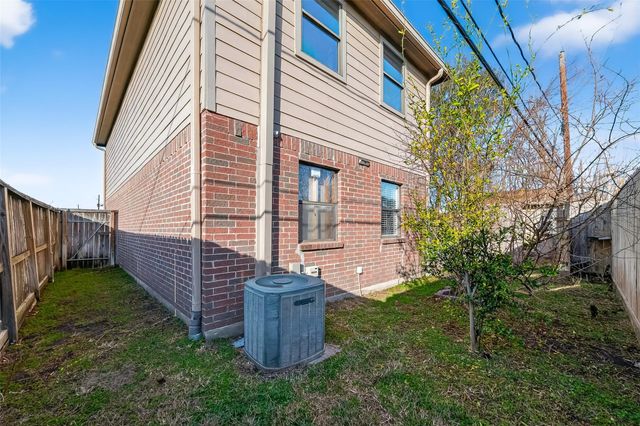 512 Bertloma Street, Pasadena, TX 77502