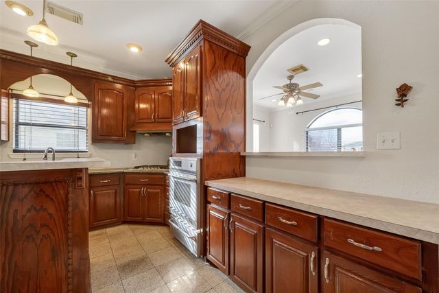 512 Bertloma Street, Pasadena, TX 77502