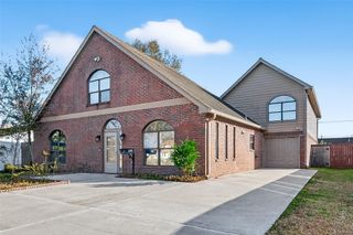 512 Bertloma Street, Pasadena, TX 77502