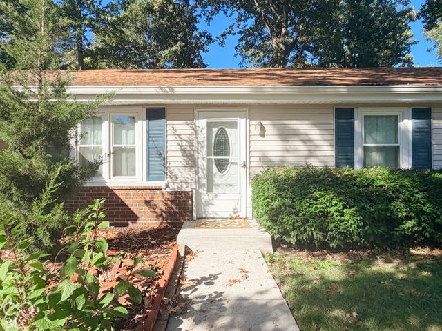 8702 Gillingham Lane, Fishers, IN 46038
