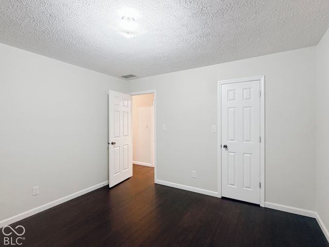8702 Gillingham Lane, Fishers, IN 46038