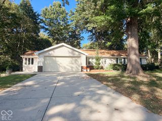 8702 Gillingham Lane, Fishers, IN 46038