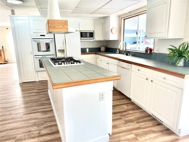 16222 Monterey 327, Huntington Beach, CA 92649