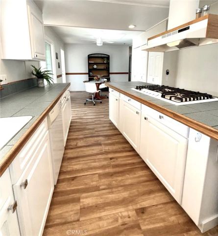 16222 Monterey 327, Huntington Beach, CA 92649