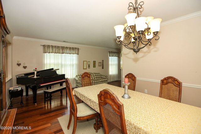 89 Huntington Drive, Jackson, NJ 08527