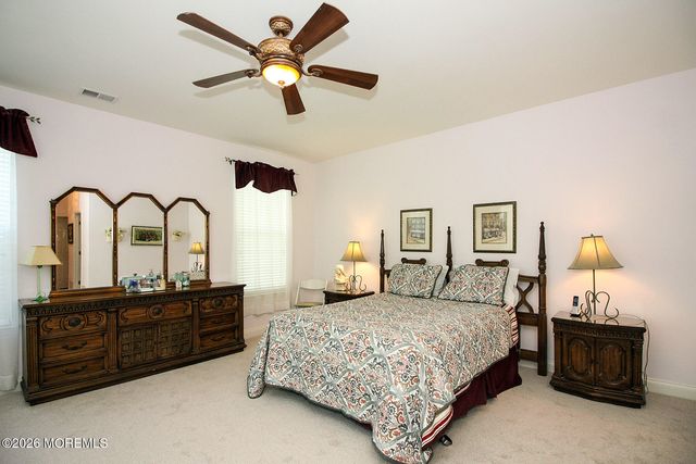 89 Huntington Drive, Jackson, NJ 08527