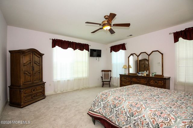 89 Huntington Drive, Jackson, NJ 08527