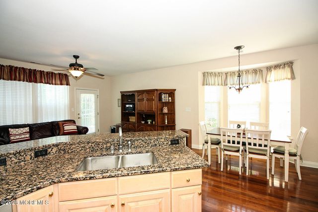 89 Huntington Drive, Jackson, NJ 08527