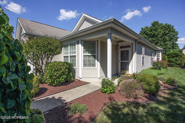 89 Huntington Drive, Jackson, NJ 08527