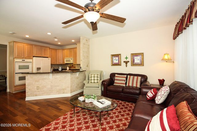 89 Huntington Drive, Jackson, NJ 08527