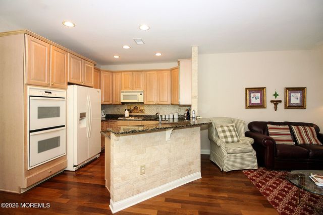 89 Huntington Drive, Jackson, NJ 08527