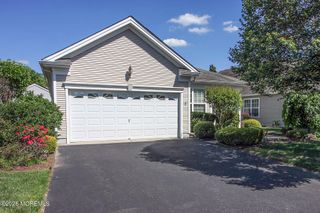 89 Huntington Drive, Jackson, NJ 08527