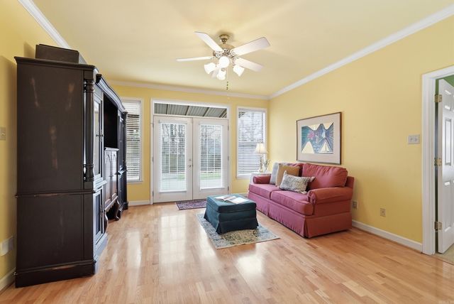 10 Chicot Drive, Maumelle, AR 72113