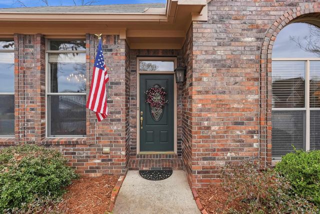 10 Chicot Drive, Maumelle, AR 72113