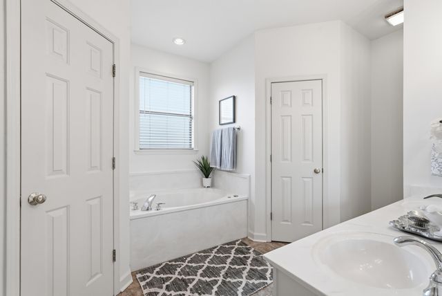 10 Chicot Drive, Maumelle, AR 72113