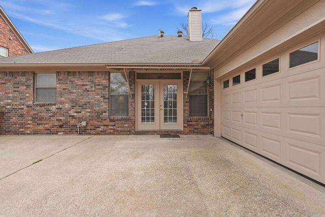 10 Chicot Drive, Maumelle, AR 72113