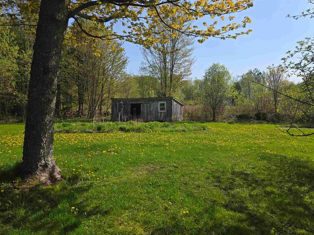 369 Bushey Hill Road, Derby, VT 05829