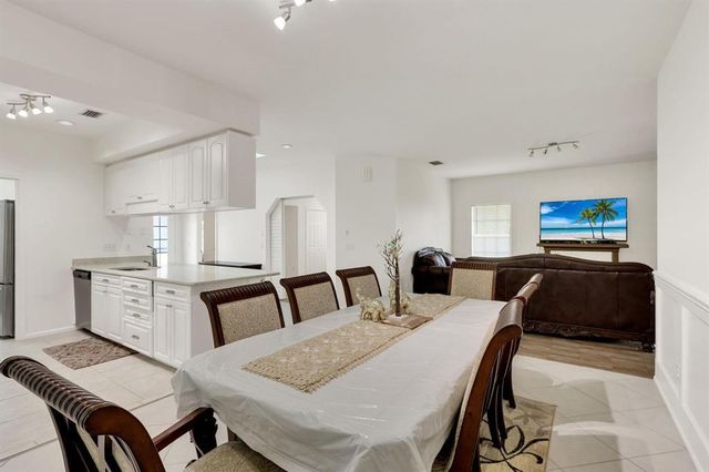 7334 Pine Creek Way, Port St. Lucie, Port St Lucie, FL 34986