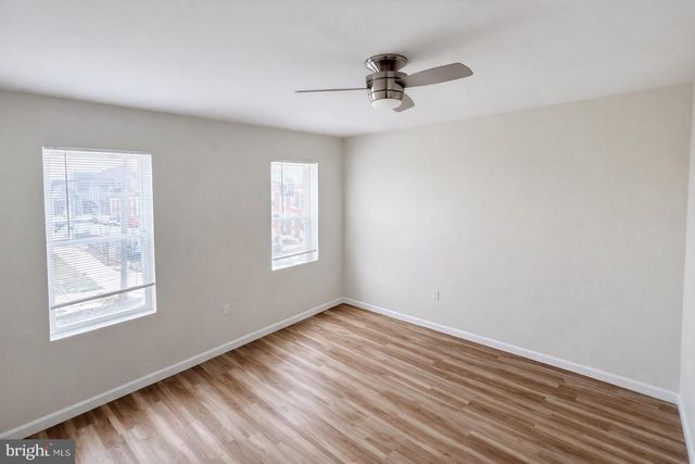 2600 E HOFFMAN ST, Baltimore, MD 21213