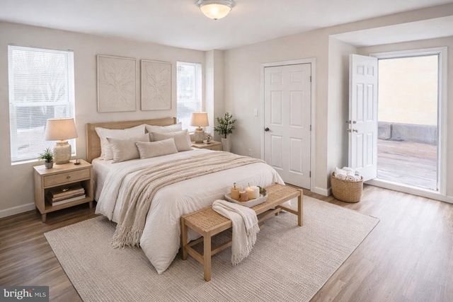 2600 E HOFFMAN ST, Baltimore, MD 21213