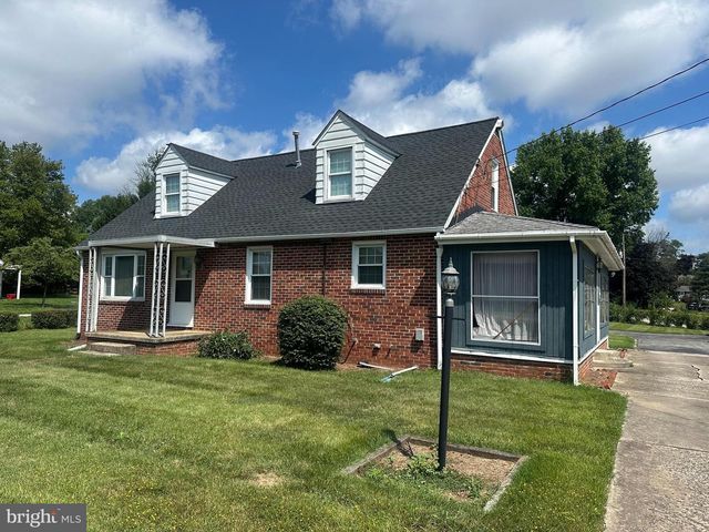1909 ROOSEVELT AVE, York, PA 17408
