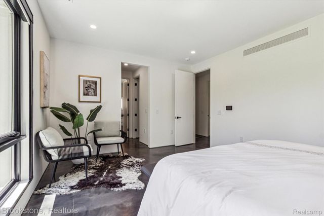 4144 ROUGE CIRCLE Drive, Troy, MI 48098