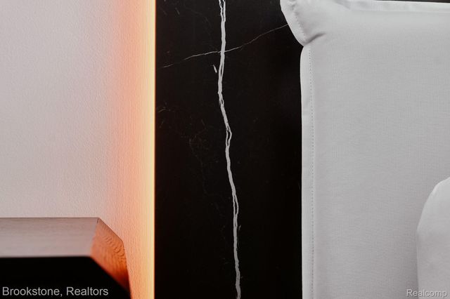 4144 ROUGE CIRCLE Drive, Troy, MI 48098