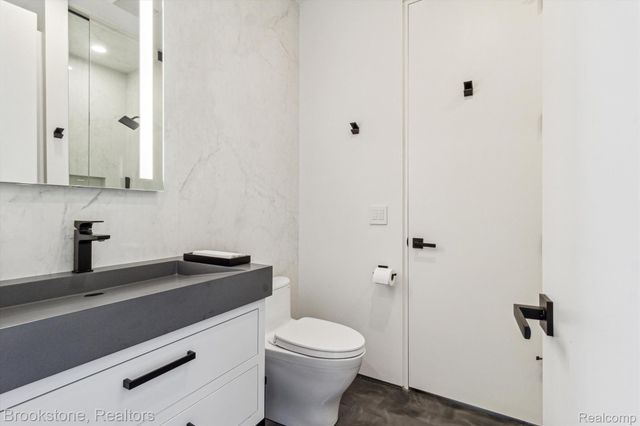 4144 ROUGE CIRCLE Drive, Troy, MI 48098