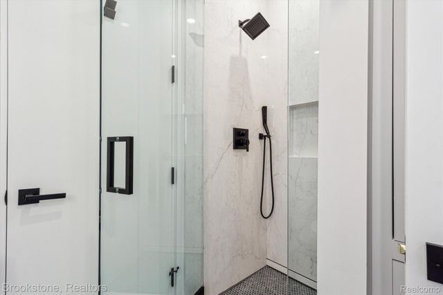 4144 ROUGE CIRCLE Drive, Troy, MI 48098