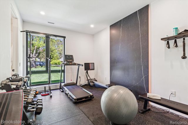 4144 ROUGE CIRCLE Drive, Troy, MI 48098