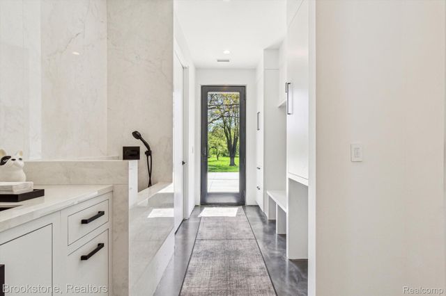 4144 ROUGE CIRCLE Drive, Troy, MI 48098