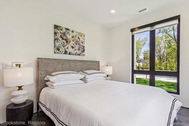 4144 ROUGE CIRCLE Drive, Troy, MI 48098