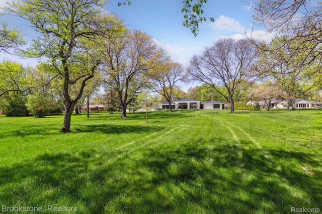 4144 ROUGE CIRCLE Drive, Troy, MI 48098