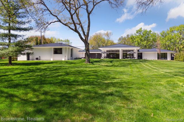 4144 ROUGE CIRCLE Drive, Troy, MI 48098