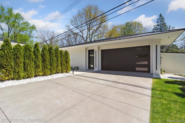 4144 ROUGE CIRCLE Drive, Troy, MI 48098