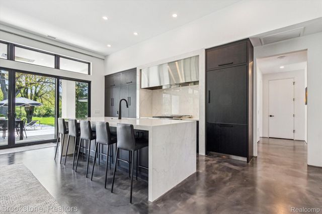 4144 ROUGE CIRCLE Drive, Troy, MI 48098